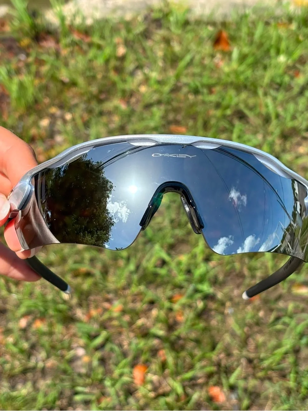 Oakley Radar Silver Frame Black
